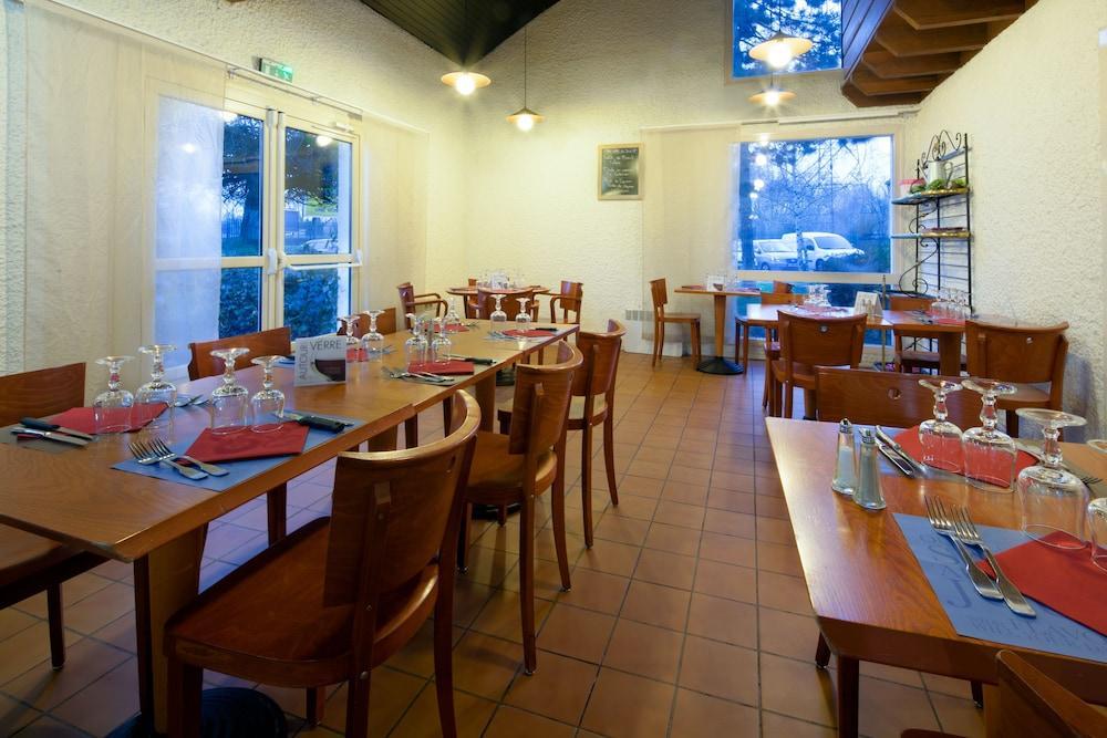 Greet Hotel Villeneuve La Garenne - Renove Экстерьер фото
