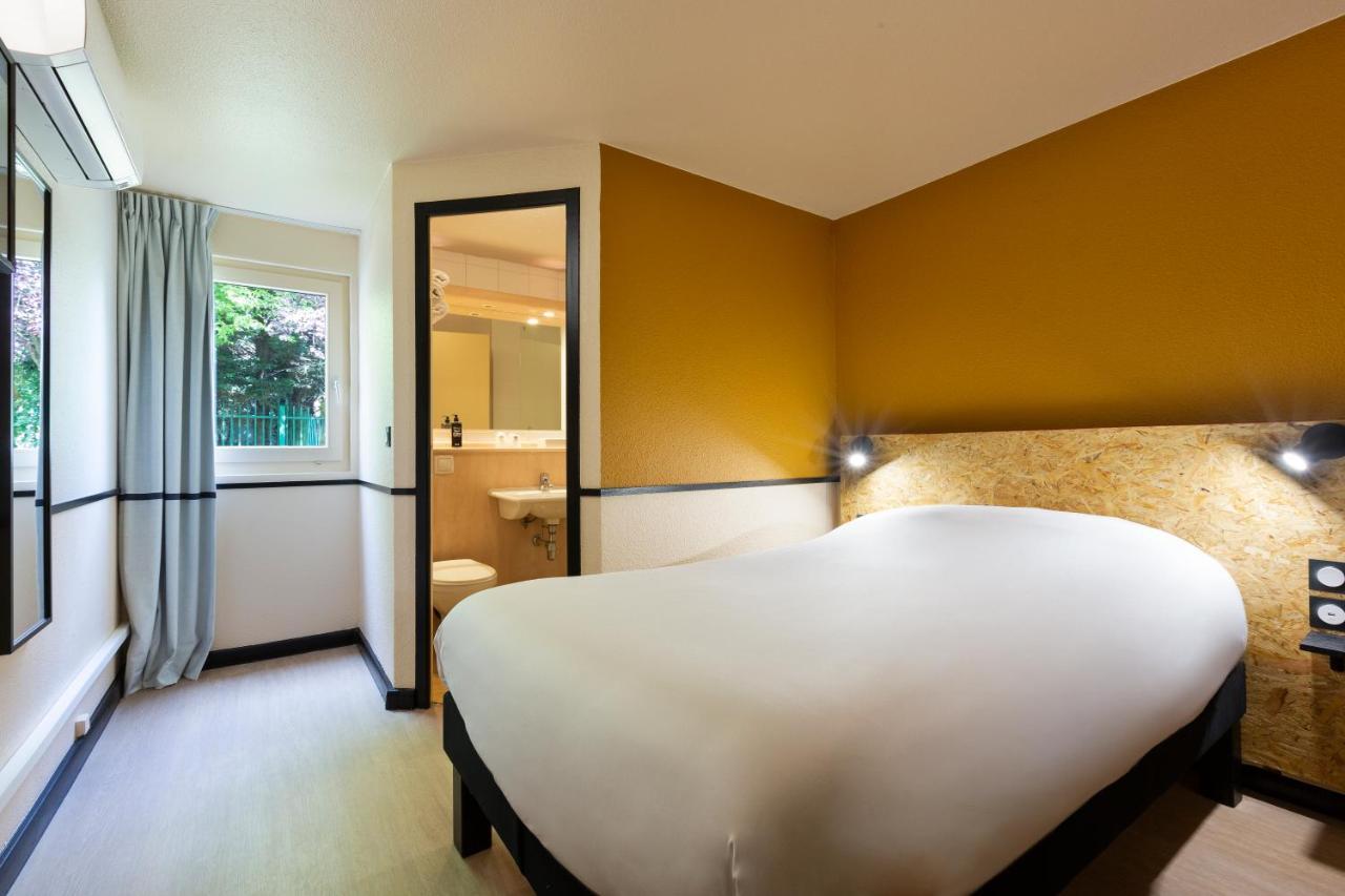 Greet Hotel Villeneuve La Garenne - Renove Экстерьер фото