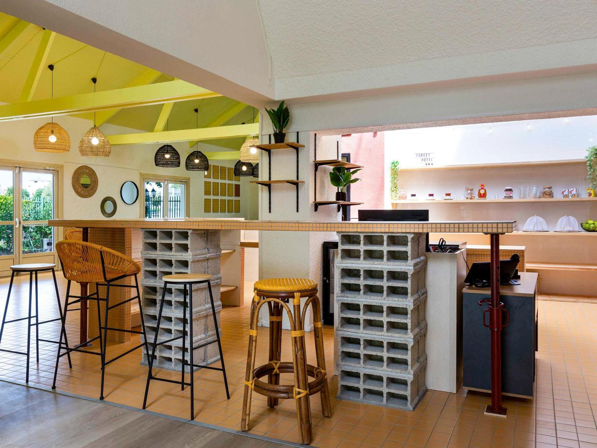 Greet Hotel Villeneuve La Garenne - Renove Экстерьер фото